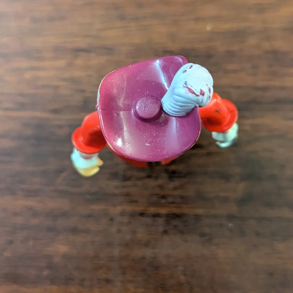 Captain Hook Figurine Toy - Picture 2 of 7